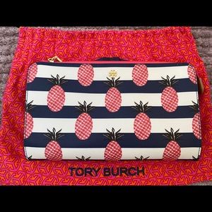 Tory Burch pineapple pouch